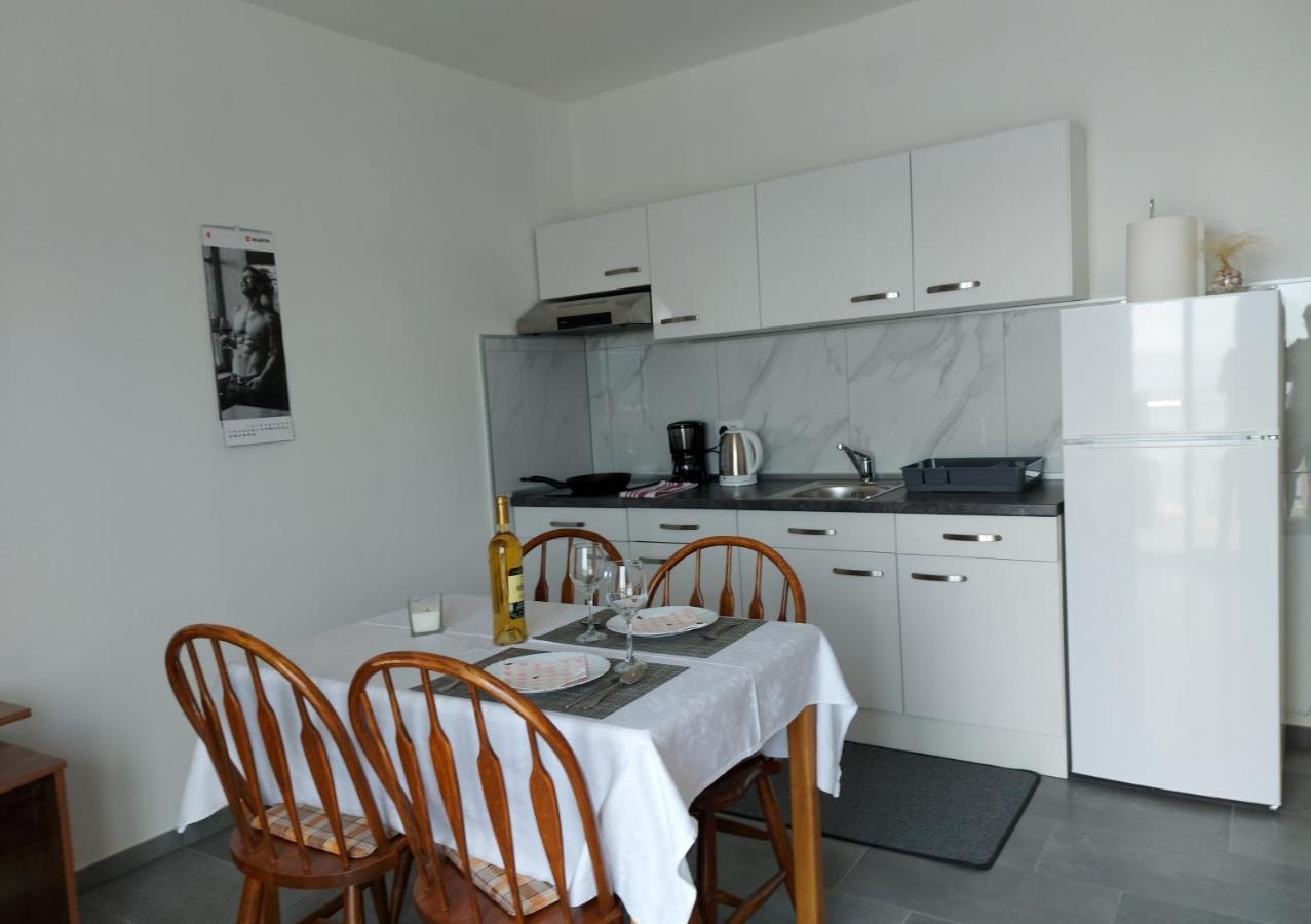 נובי ווינודולסקי Apartmani Mare מראה חיצוני תמונה